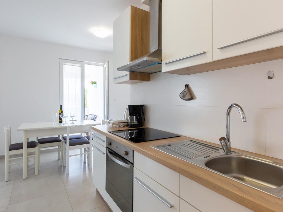 Amoroso Apartment 200M From Sea Poreč Exterior foto